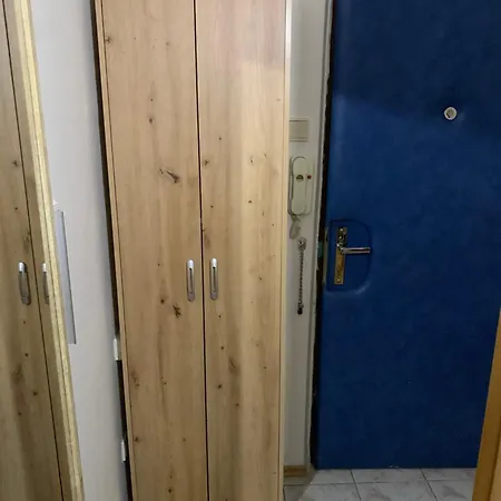 Your 7 With Parking Apartment Kosice