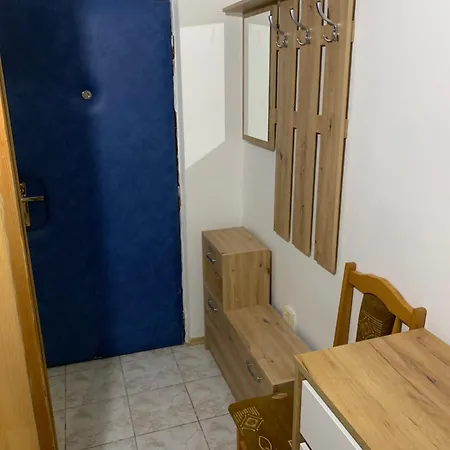 Your 7 With Parking Apartman