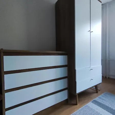 Your 7 With Parking Apartman Kassa