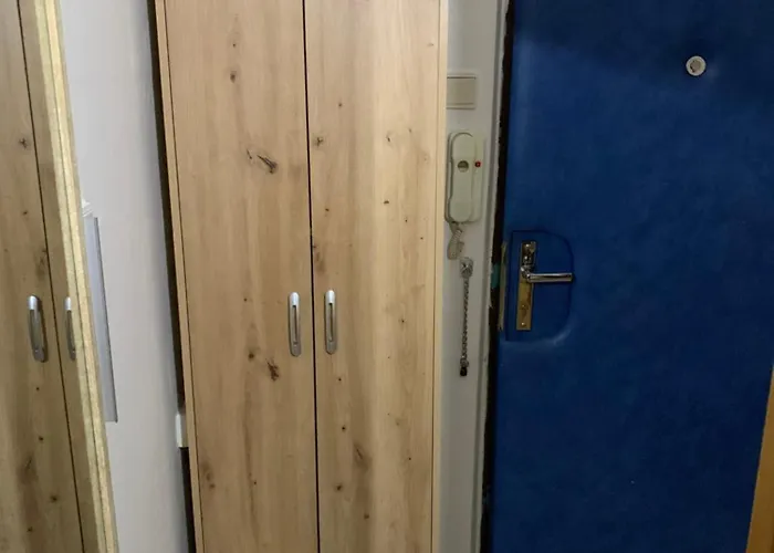 Your 7 With Parking Διαμέρισμα Košice