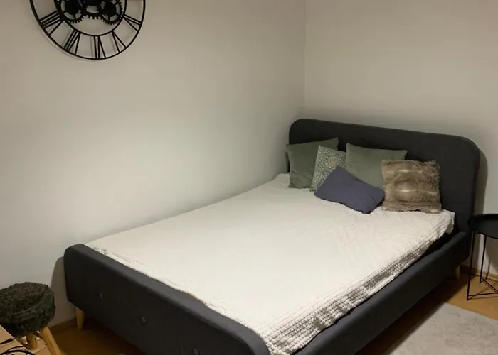 Your 7 With Parking *